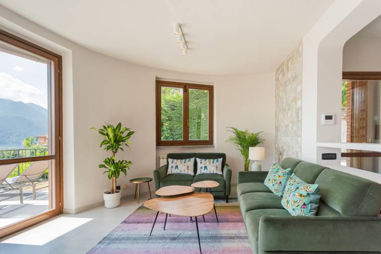 Family-oriented villa with BBQ, terrace & yard | Lake view | Pets allowed — photo 2