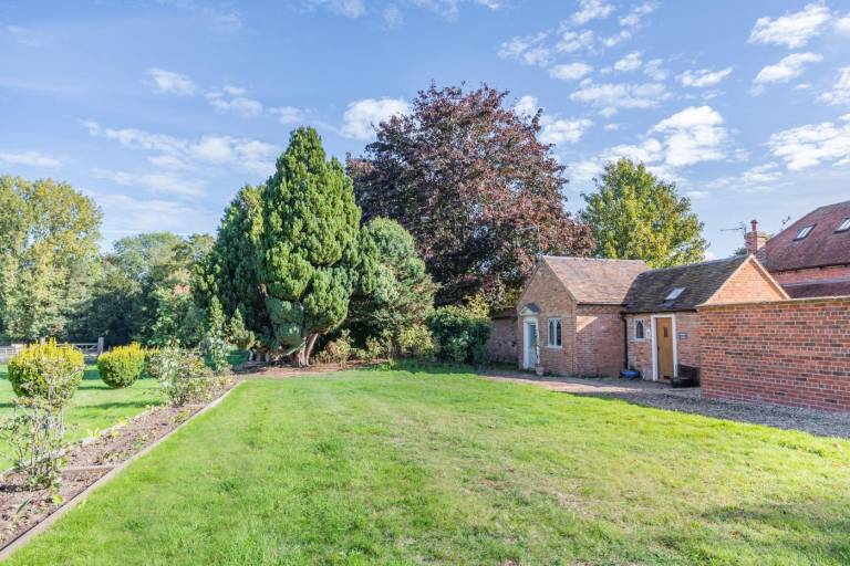 1 Bed in Wellesbourne oc w33028