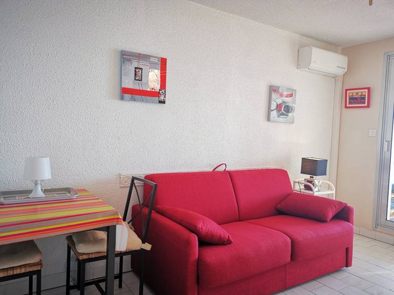 Studio with 1 room for 3 persons — photo 3