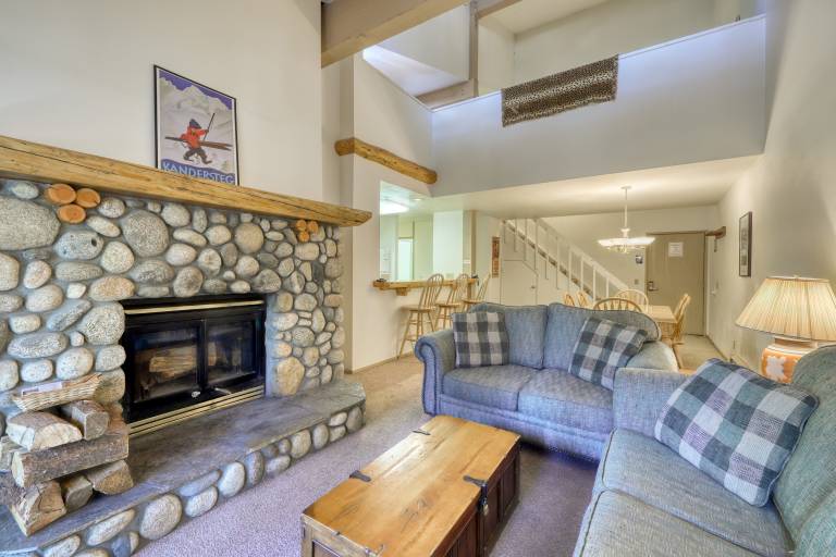 Condo  Mammoth Lakes
