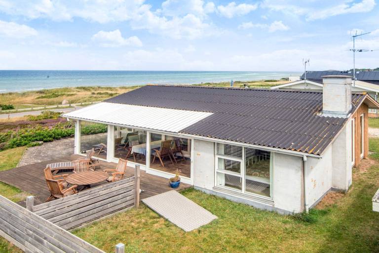 Ferienhaus in Fjellerup Strand f&uuml;r max. 4 Personen