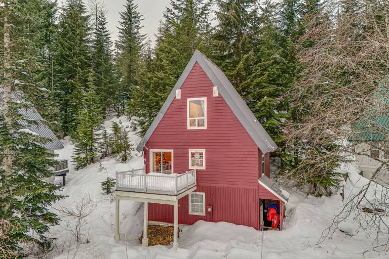 Cabin  Snoqualmie Pass