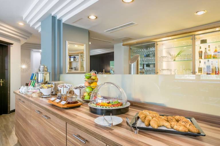 Hotel Rega