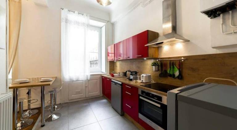 House | Near Place des Terreaux | Perfect for remote work | Pets are welcome — photo 3