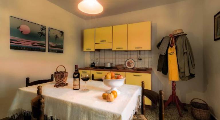 House with 2 rooms for 4 persons — photo 4