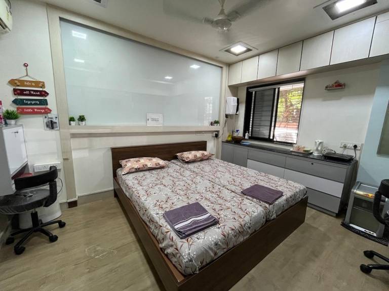 Apartment  Versova Beach