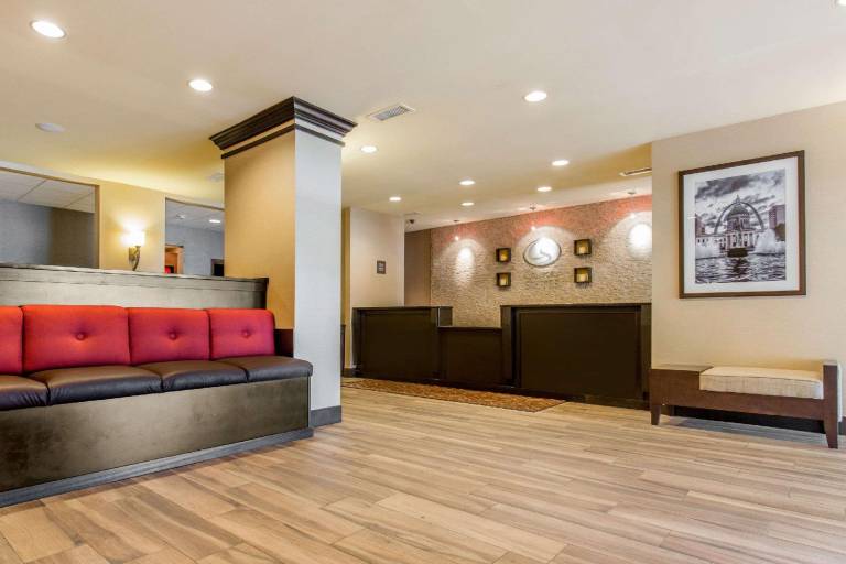 Comfort Suites Fairview Heights - St Louis — photo 4
