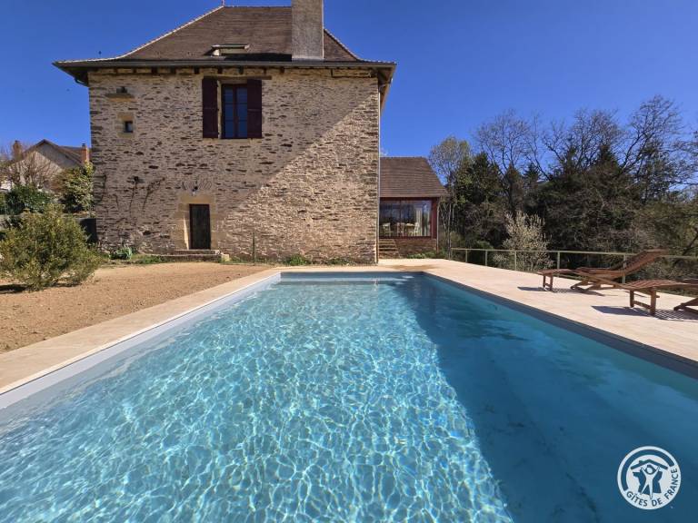 Gite with yard, private pool & patio — photo 3