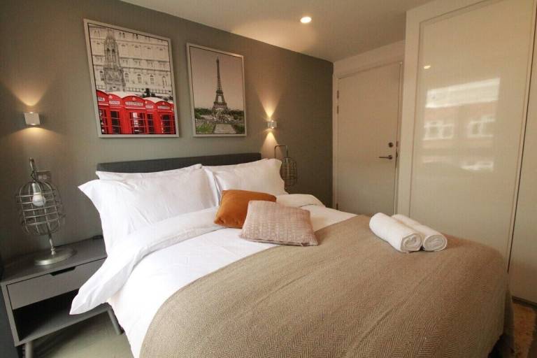 Pension London