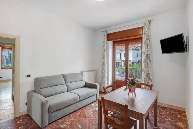 Apartment 'Ischia Con Terrazza' with Private Terrace, Shared Garden and Wi-Fi — photo 5