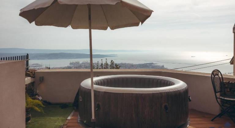 Villa with pool & hot tub — photo 2
