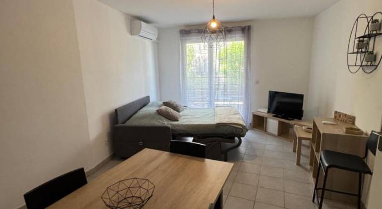 Fully equipped rental apartment with patio | Dogs allowed — photo 2