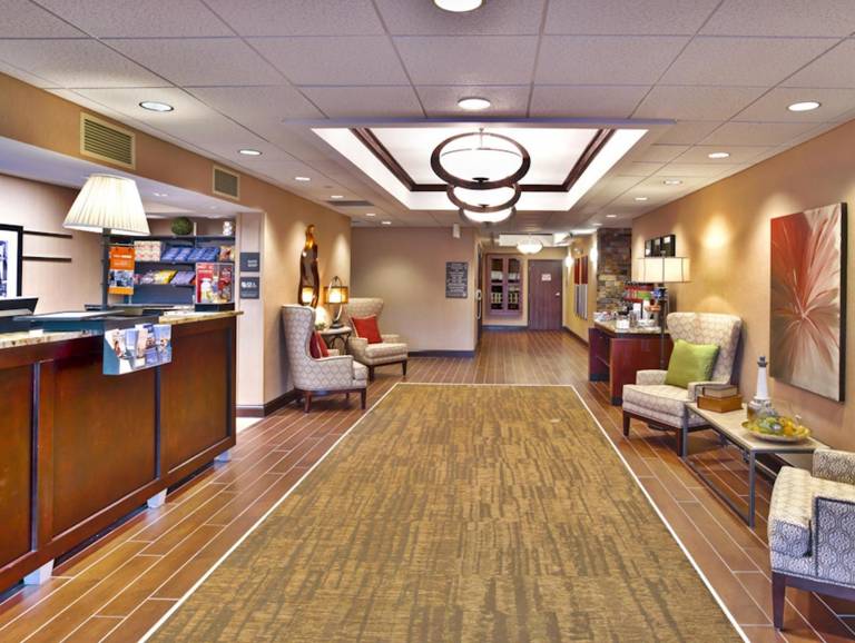 Hampton Inn Marietta — photo 4