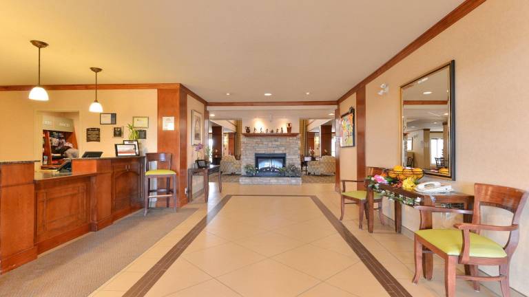 Staybridge Suites - Calgary Airport By IHG — photo 5