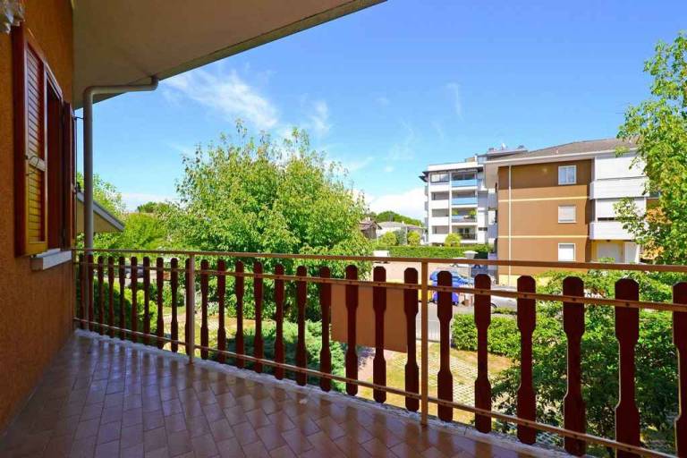 Rental apartment with pool, garden & patio — photo 3