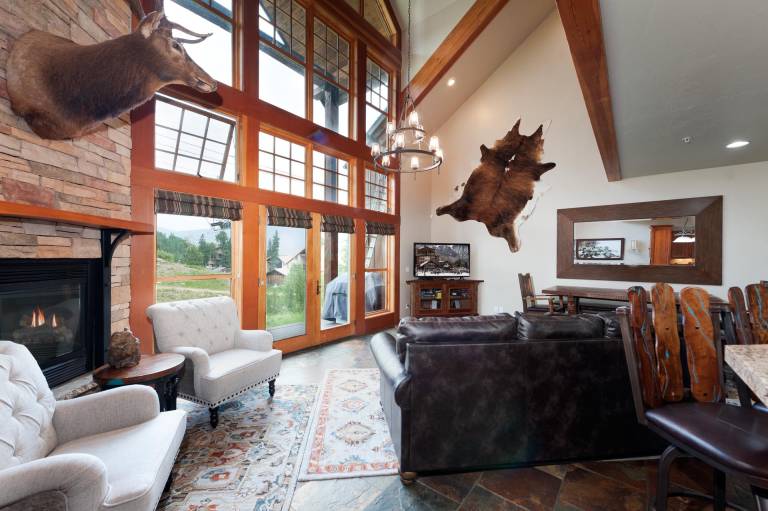 Luxury Townhome - Ski in/Ski Out - Foosball - Best Location — photo 3