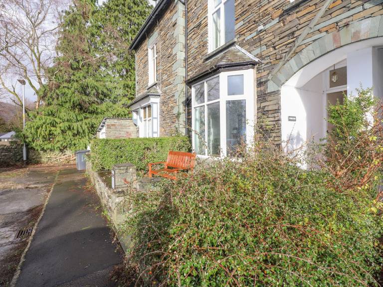 Cottage with yard in Ambleside