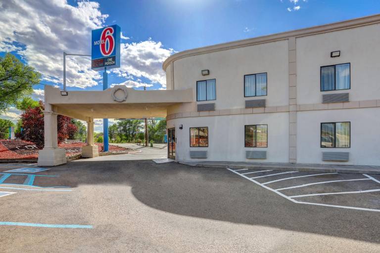 Motel 6 Espanola, NM in Espanola, NM