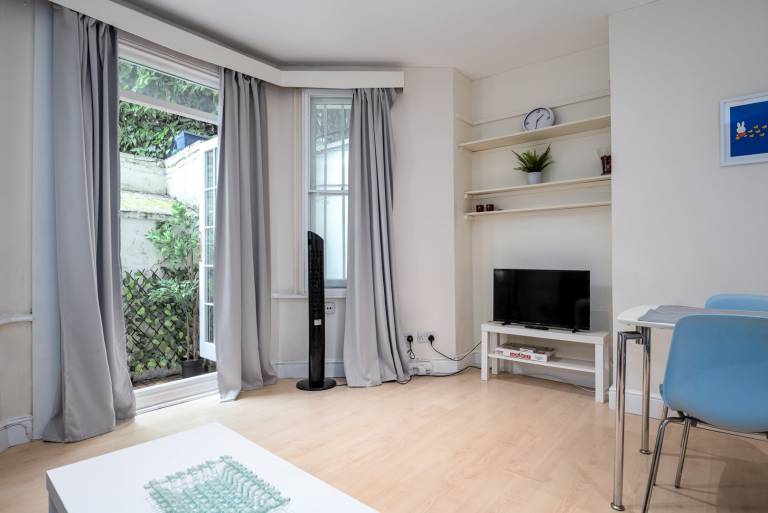 GuestReady One modern stay in Kensington