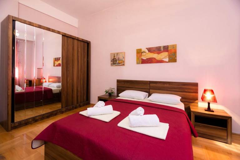 House with 2 rooms for 6 persons in Tbilisi