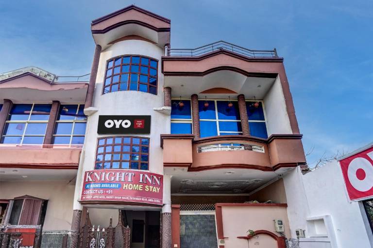 Hotel O KNIGHT IN HOMESTAY in Agra