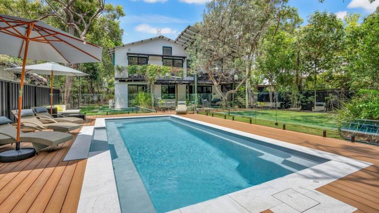 House Rainbow Beach