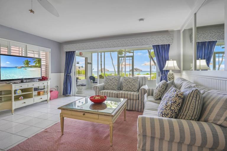 Resort West Bay