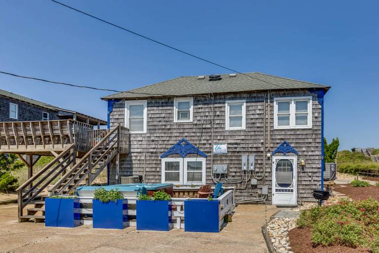 The Carriage House II (Lower) 95 ft from the beach Dog Friendly, Hot Tub Nags Head — photo 3
