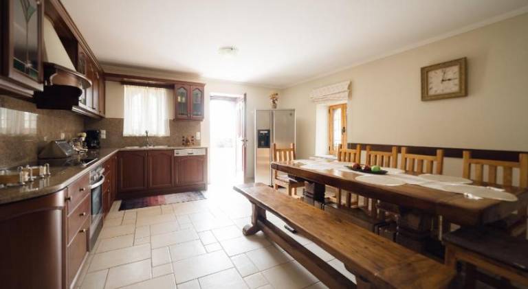 Villa with terrace, garden & barbeque — photo 3