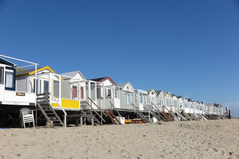 Wake up on the beach All comfort you will find