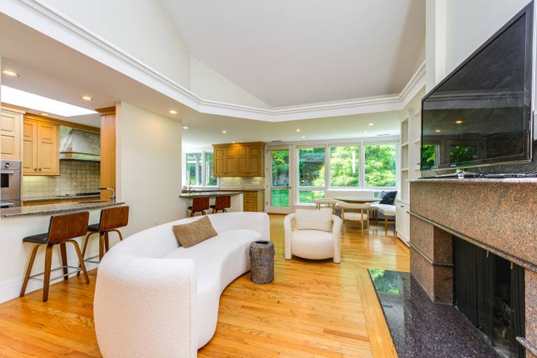 Apartment Concord