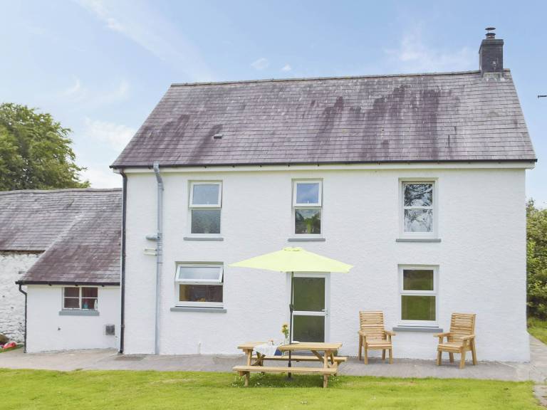 Cottage Llanegwad