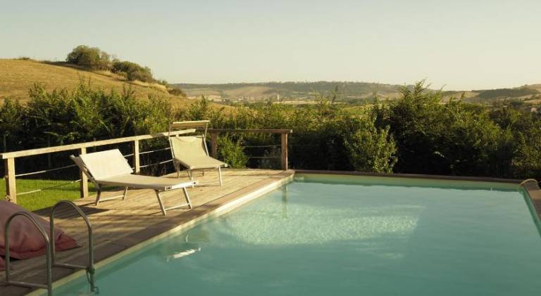 Rental apartment with pool — photo 5