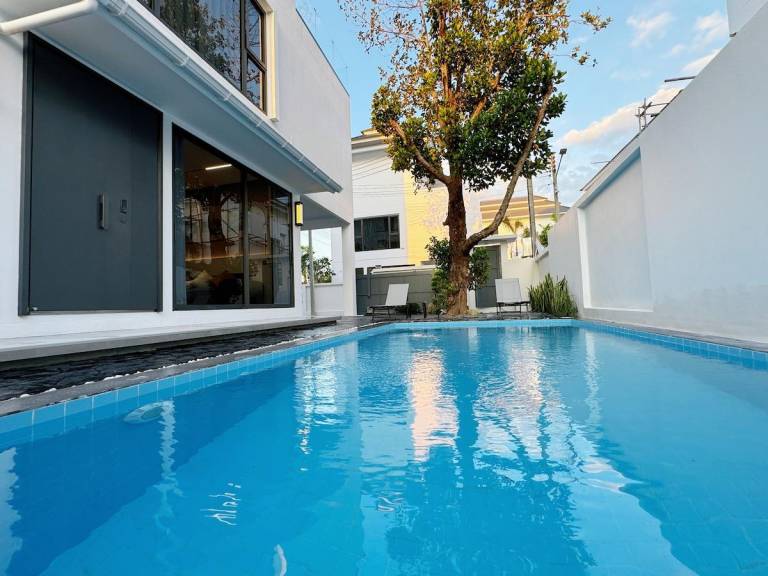 Vacation home with pool & yard in Chiang Mai