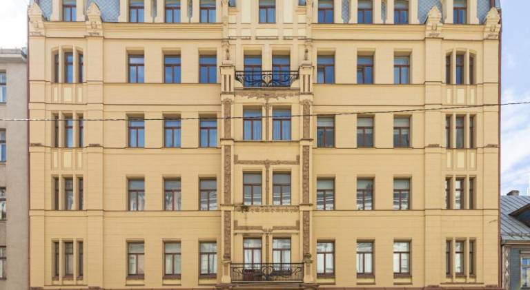 Apartment | Next to Nativity Cathedral — photo 4