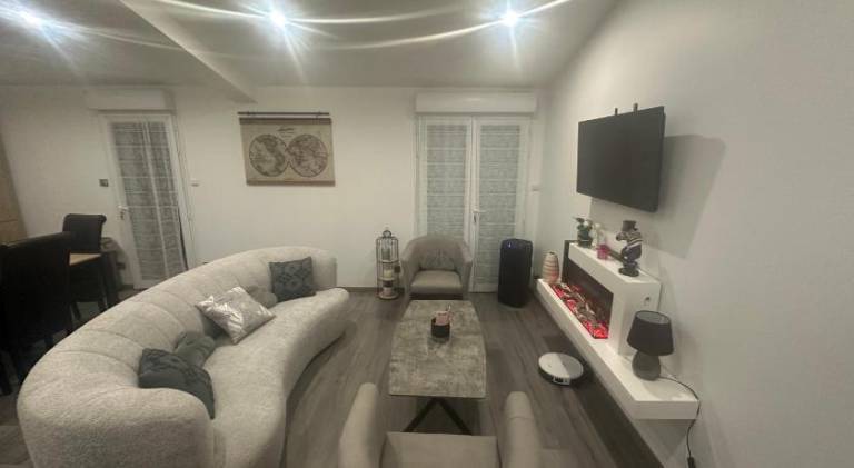 Charming house with jacuzzi | Pets allowed — photo 4