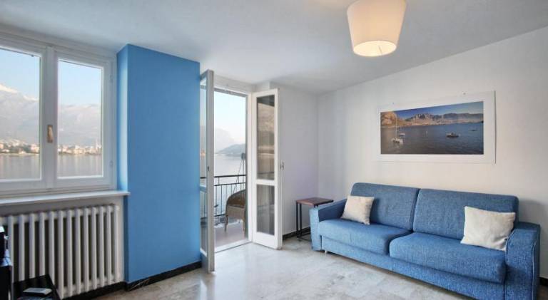 Apartment with terrace — photo 2