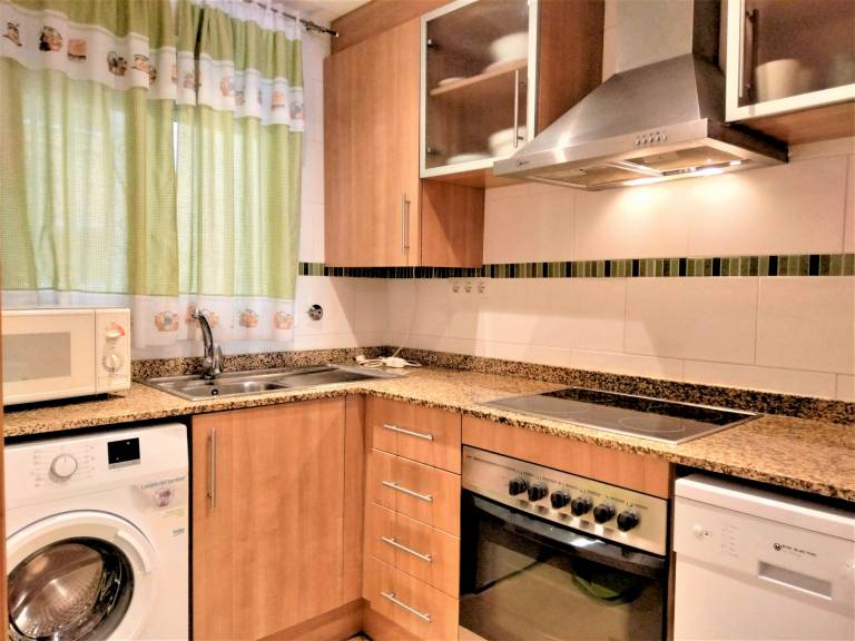 Fully equipped pleasant rental apartment with terrace, garden & pool | Beach nearby | Pets allowed — photo 2