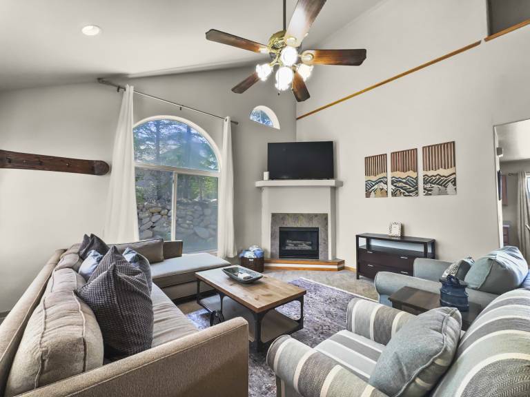 173 Buffalo Drive — photo 4
