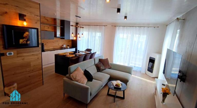 Holiday apartment with patio, garden & private pool — photo 2
