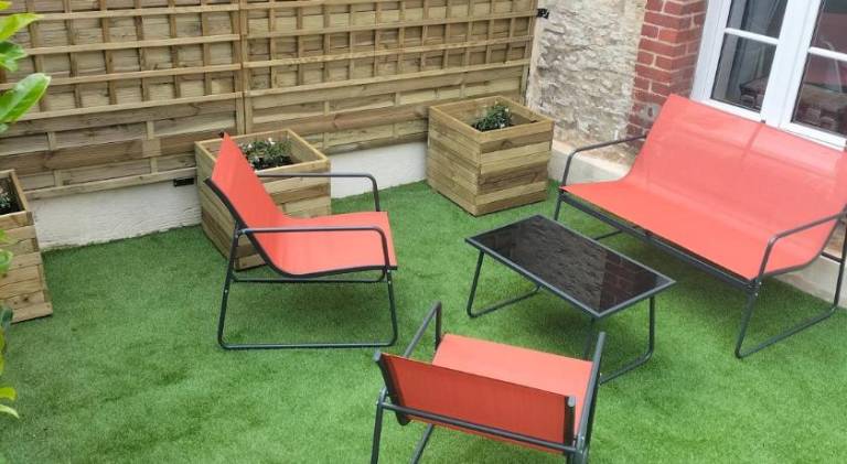 Serviced apartment with patio & garden | Dogs allowed — photo 4