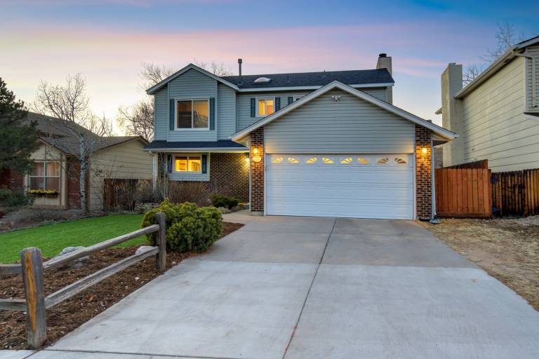 Family-oriented vacation home with patio, garden & private pool | Pets are welcome in Colorado Springs, CO