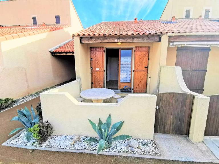 House with 1 room for 4 persons in Leucate