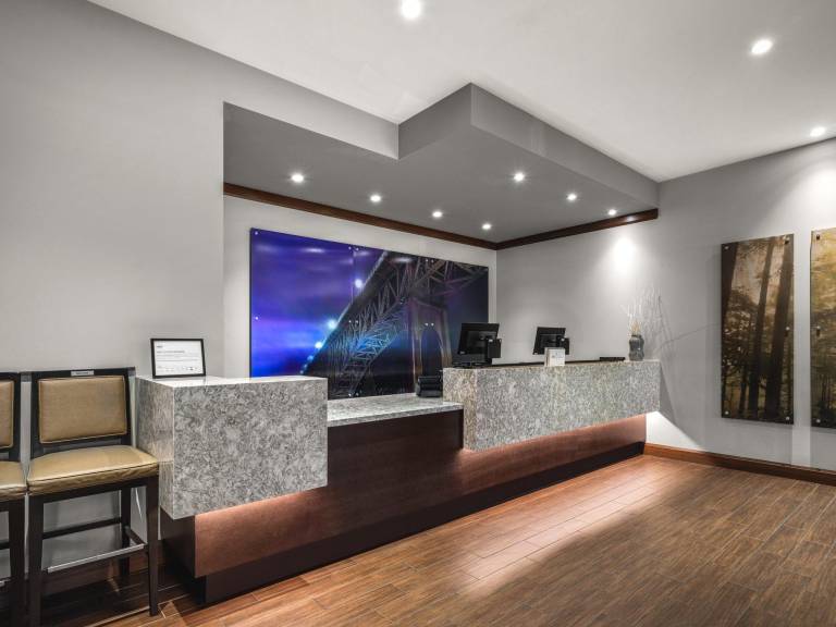 STAYBRIDGE SUITES SEATTLE - SOUTH LAKE UNION By IHG — photo 3