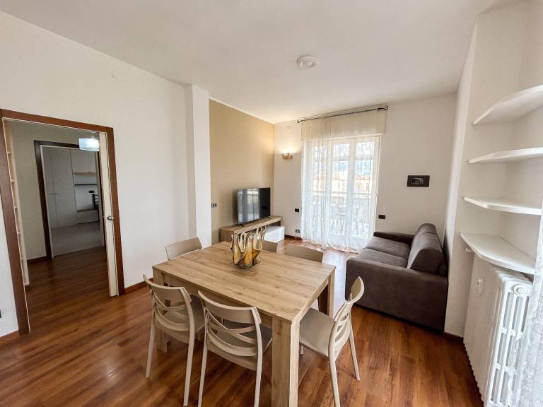 Family-oriented spacious apartment with garden & terrace | Next to Fontana del Delfino | Perfect for remote work | Pets allowed — photo 2