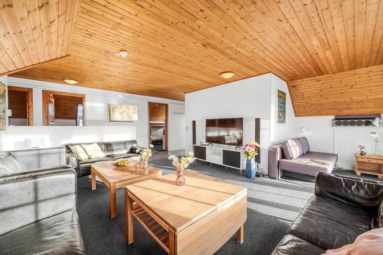 Vacation home with pool, hot tub & sauna — photo 5