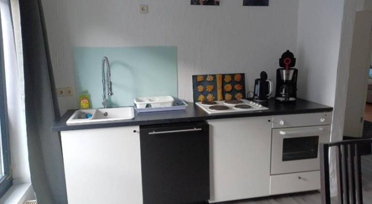 Apartment with patio — photo 4