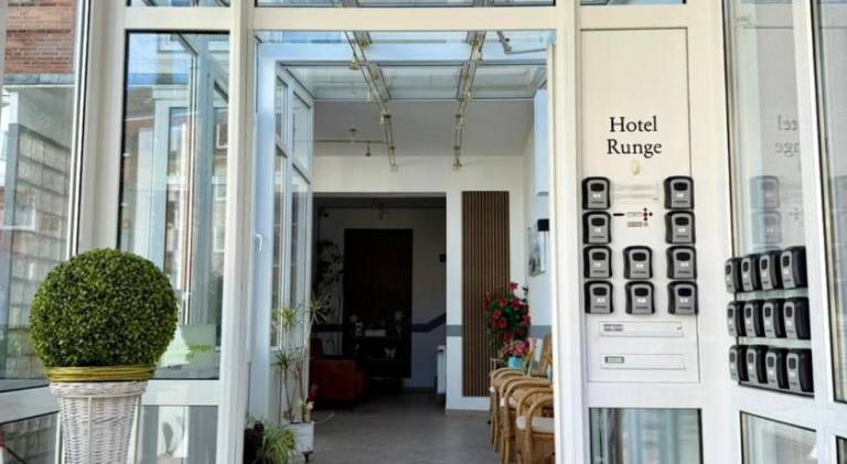 Hotel Runge 24 7 Check In & Free Parking — photo 4