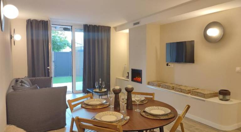 Instant Plaisirs - T2 60m2 avec Terrasse et Balneo privative — photo 2