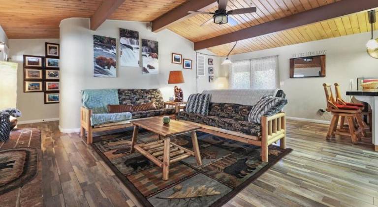 Nice vacation home | Pet-friendly in Three Rivers, CA